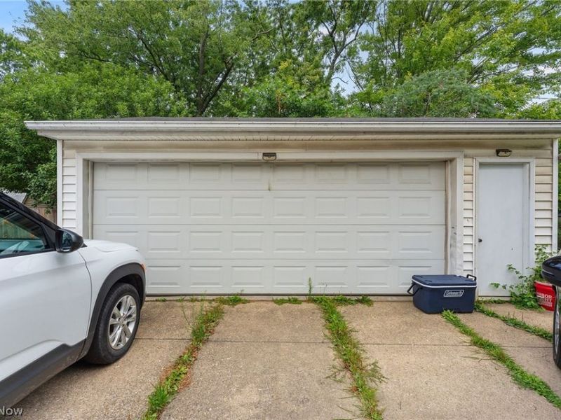 14220 Triskett Road, Unit Up, Cleveland, OH 44111 Photo 13
