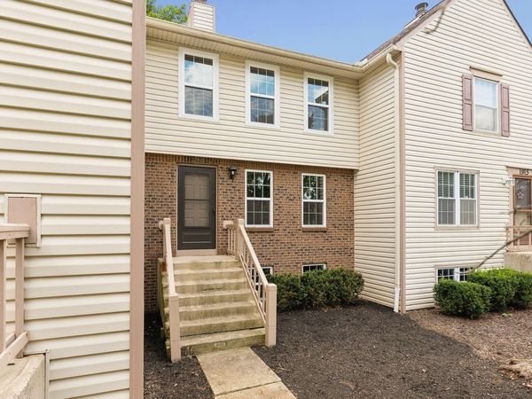1913 Laramie Drive, Powell, OH 43065