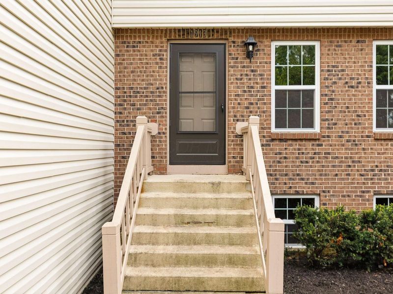 1913 Laramie Drive, Powell, OH 43065 Photo 2