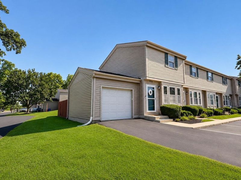 7714 Barkwood Drive, Unit 3A, Columbus, OH 43085 Photo 2