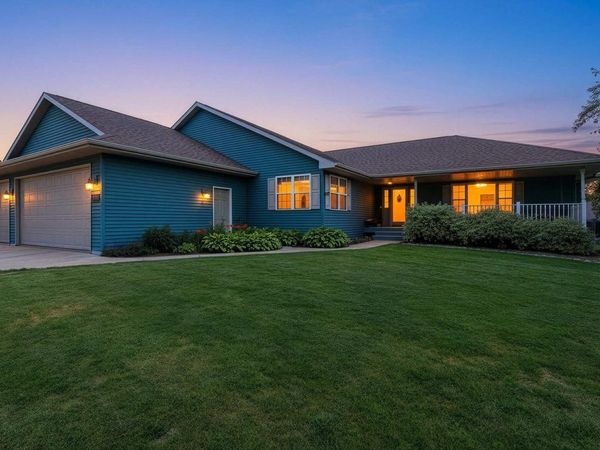 1041 SYMPHONY BOULEVARD, Neenah, WI 54956