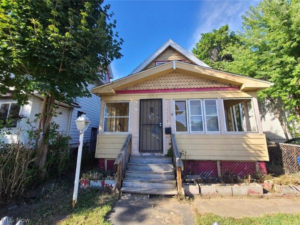 12419 Locke Avenue, Cleveland, OH 44108