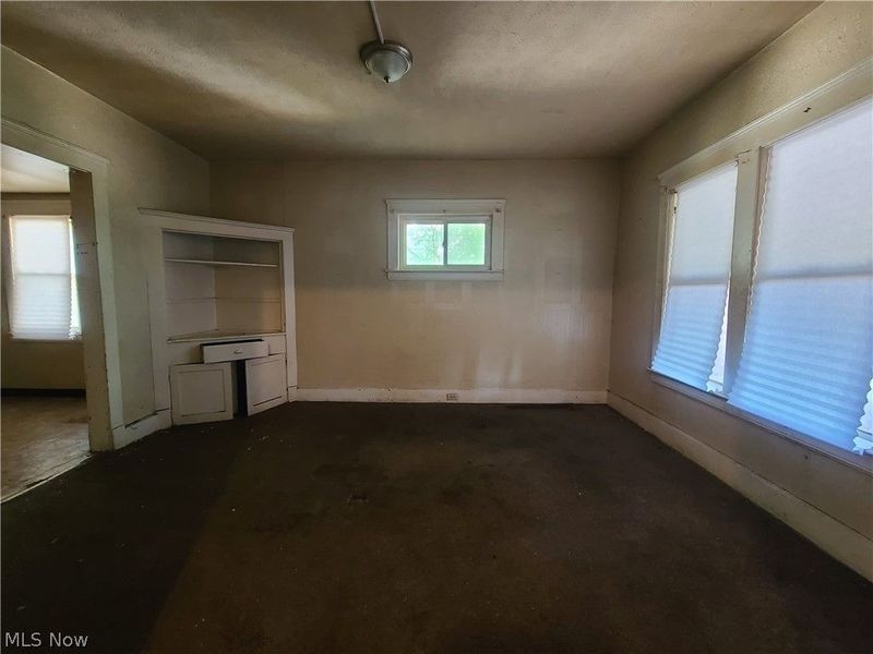 12419 Locke Avenue, Cleveland, OH 44108 Photo 4