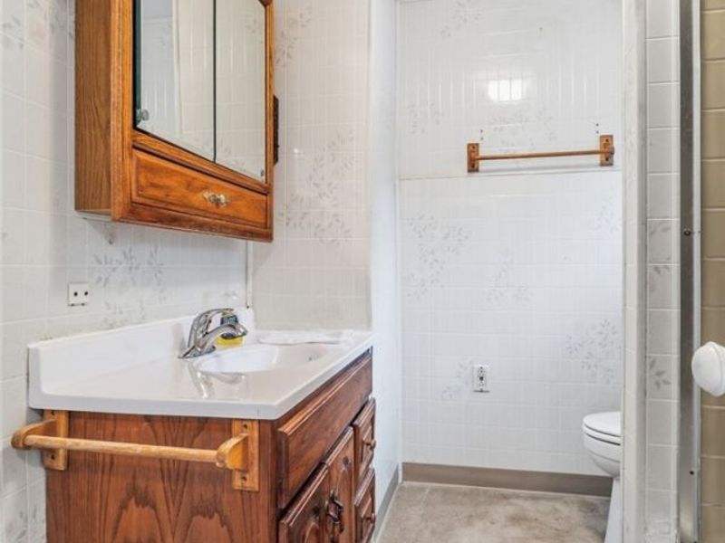 3946 Eleanor Street, Mogadore, OH 44260 Photo 13