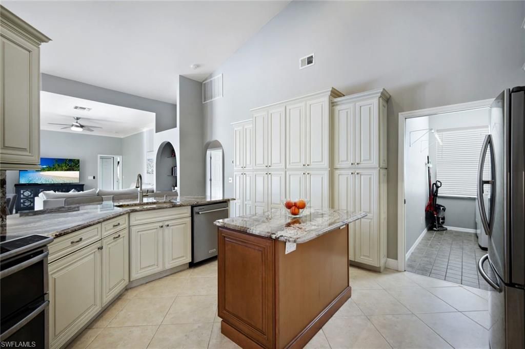 12070 Fairway Isles Dr, Fort Myers, FL 33913 Photo