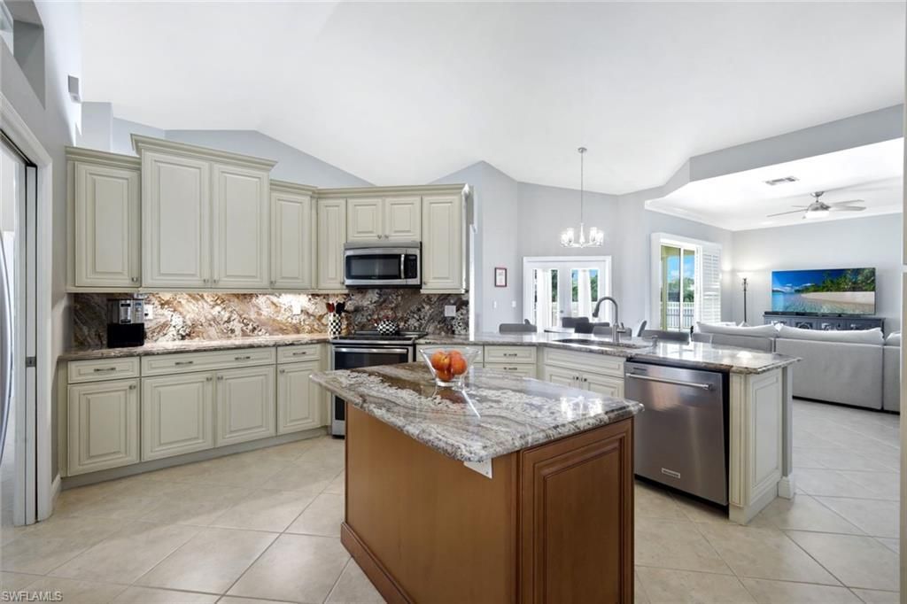 12070 Fairway Isles Dr, Fort Myers, FL 33913 Photo