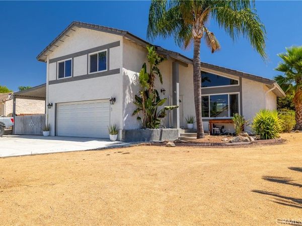 24218 Canyon Lake N, Canyon Lake, CA 92587