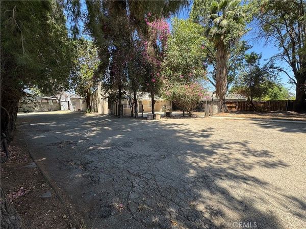 7521 Wilbur, Reseda, CA 91335