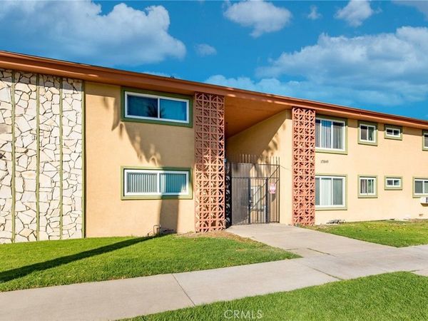 17845 Sherman Way, Unit 7, Reseda, CA 91335