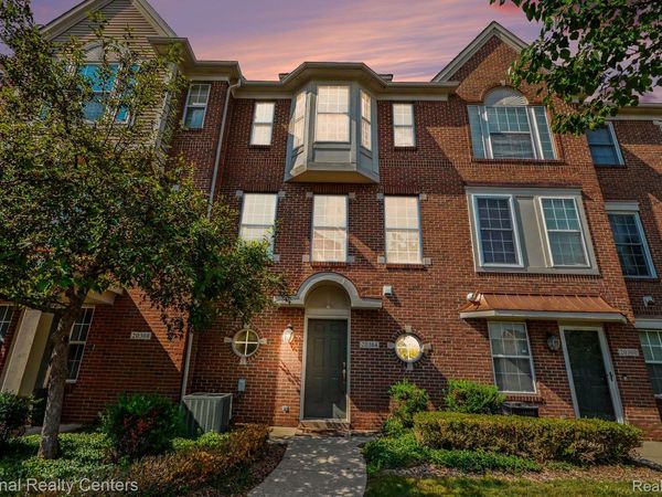 20304 Boardwalk Boulevard, Southfield, Mi 48075
