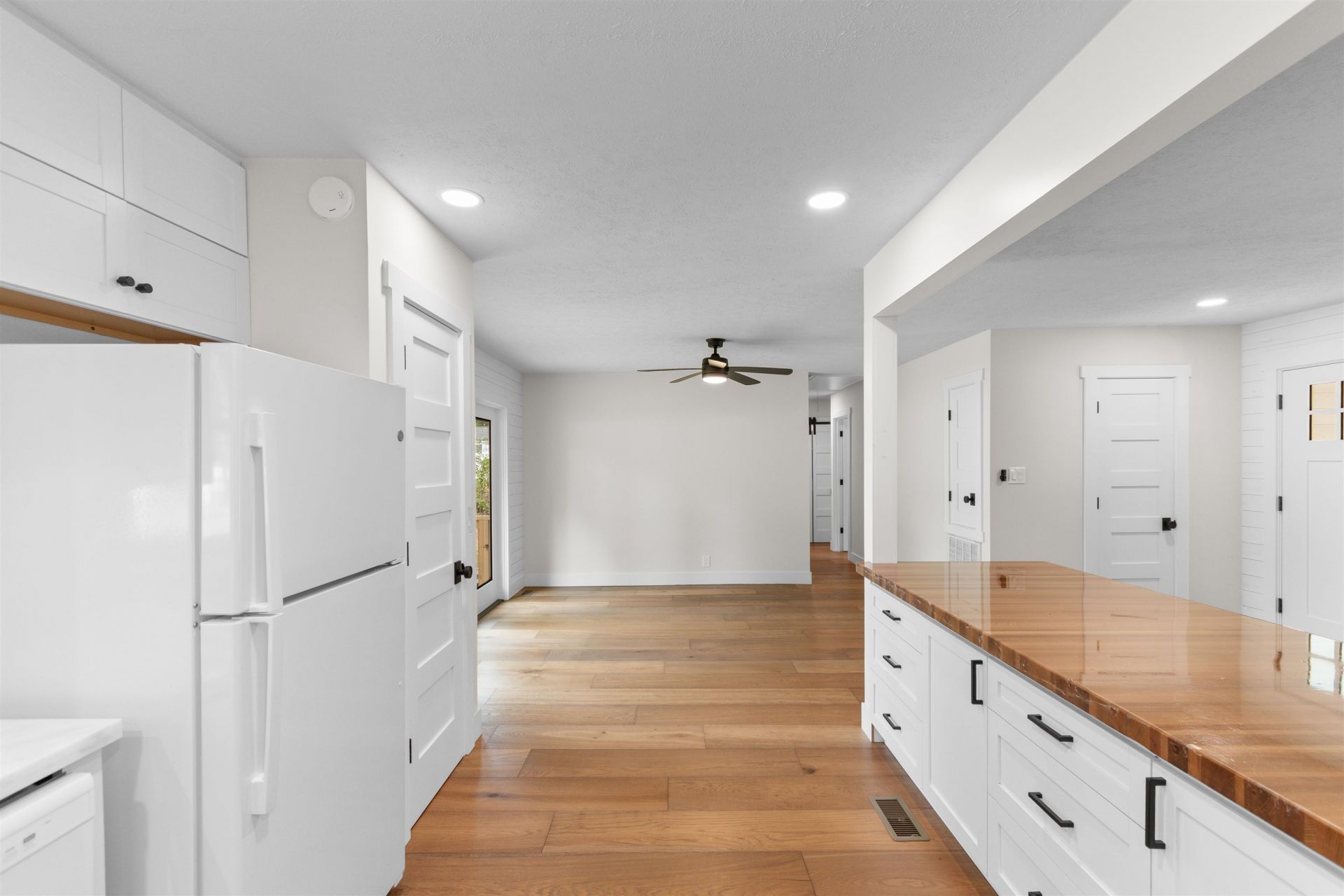 515 3rd Ave. N Photo 16