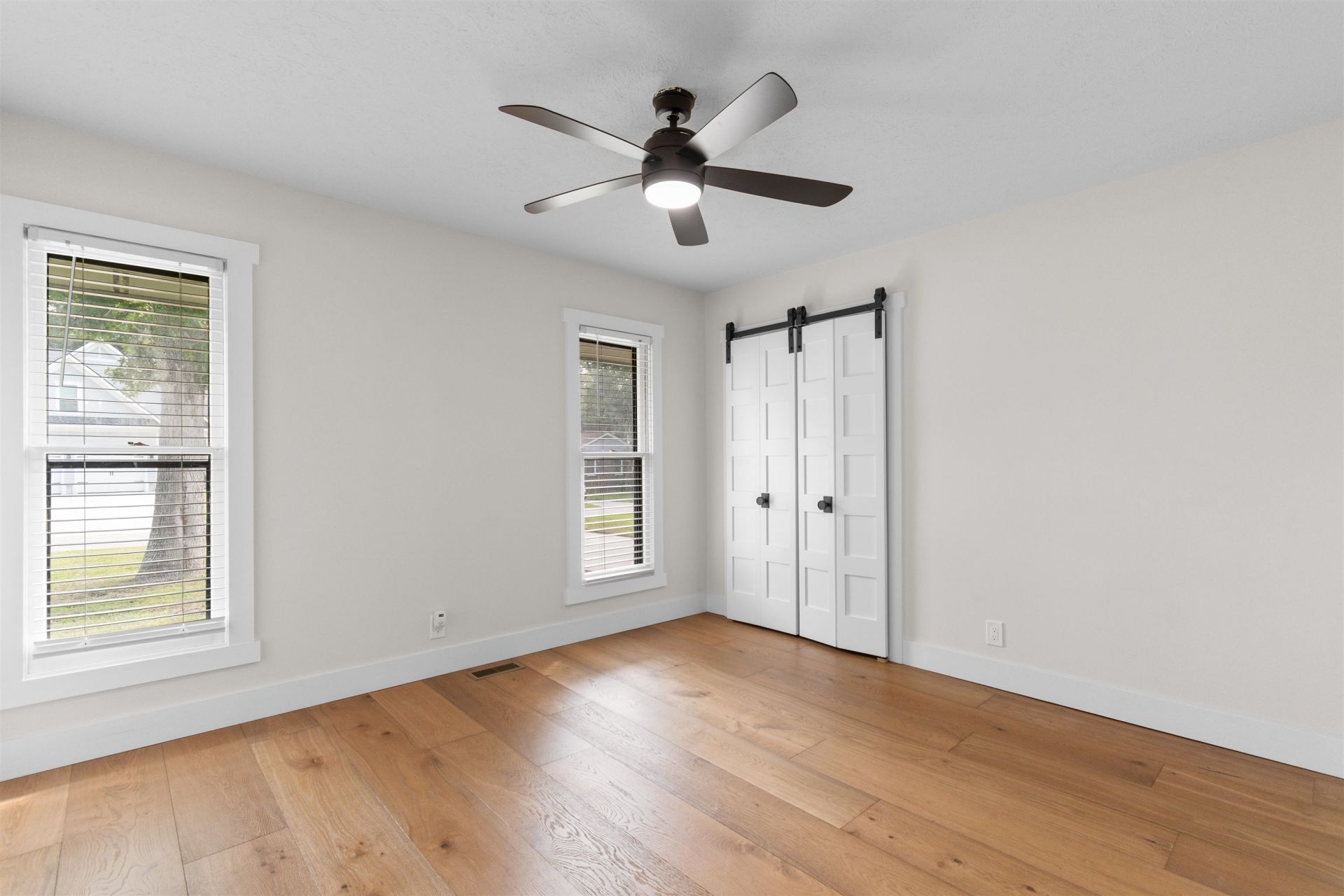 515 3rd Ave. N Photo 22