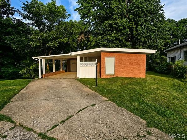 40 N 50th Street , Belleville, IL 62226