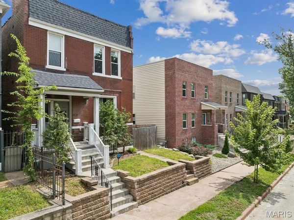 3329 Vista Avenue , St Louis, MO 63104