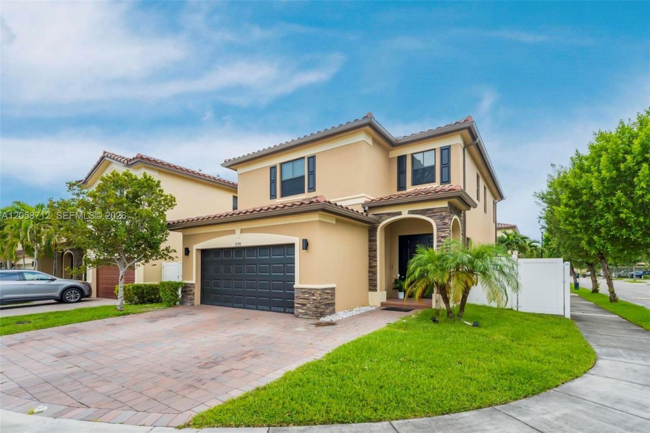 8788 W 35th Ct, Hialeah, FL 33018 Photo