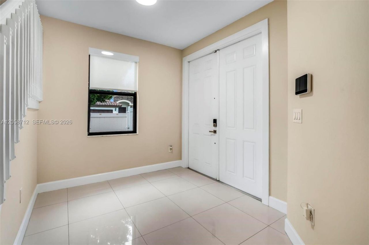 8788 W 35th Ct, Hialeah, FL 33018 Photo
