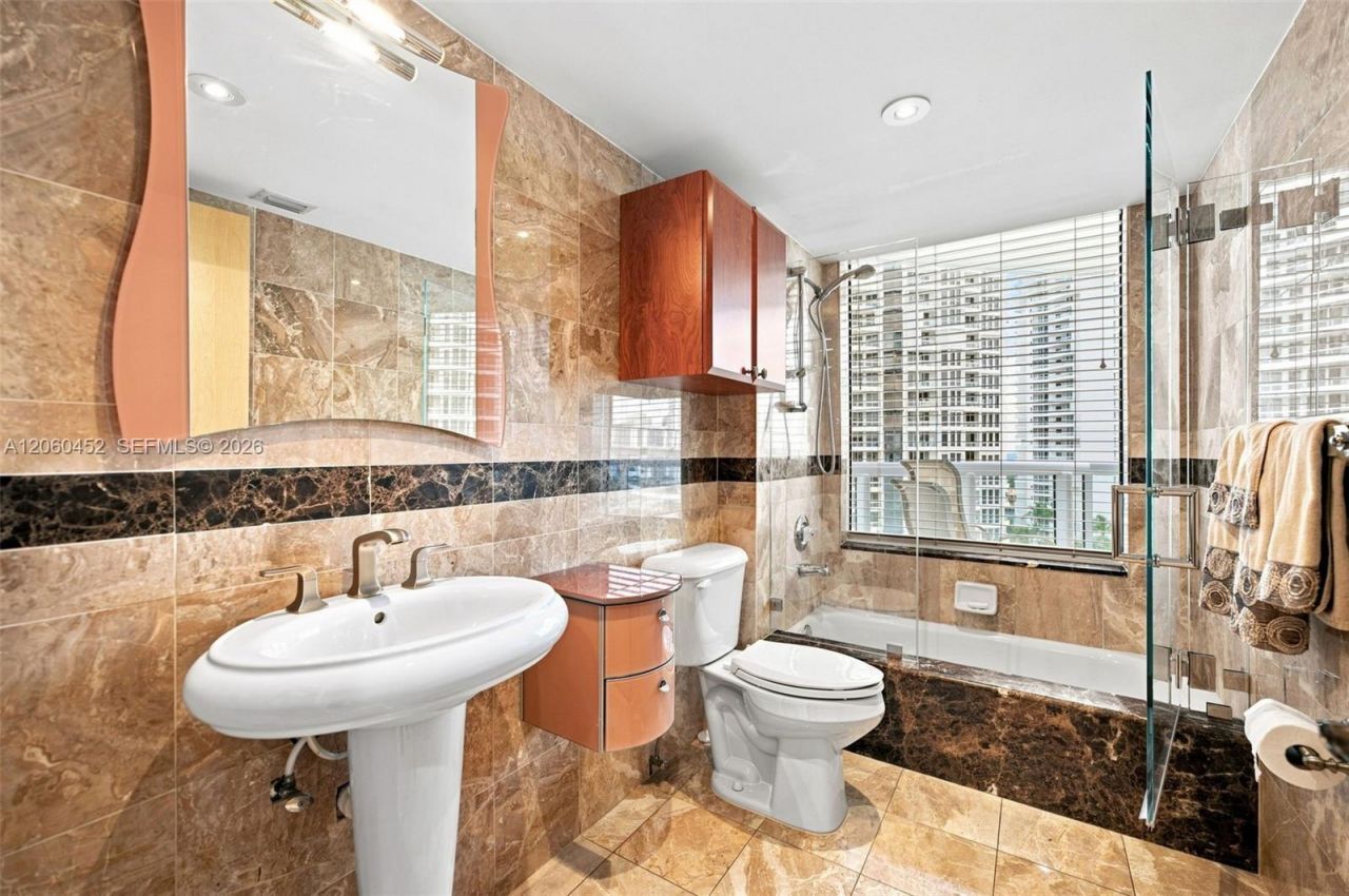 21205 Yacht Club Dr, Unit 1502, Aventura, FL 33180 Photo