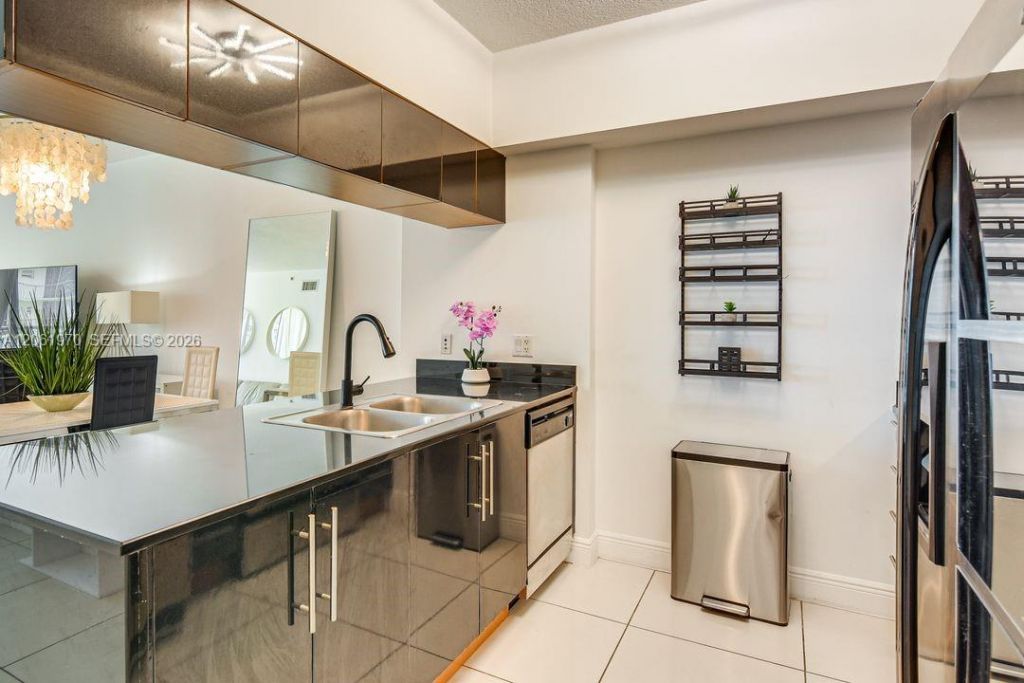 1750 N Bayshore Dr, Unit 1909, Miami, FL 33132 Photo