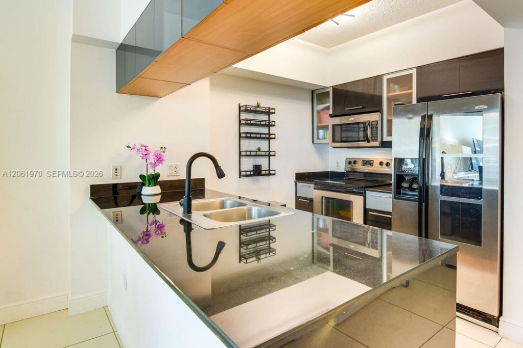 1750 N Bayshore Dr, Unit 1909, Miami, FL 33132 Photo