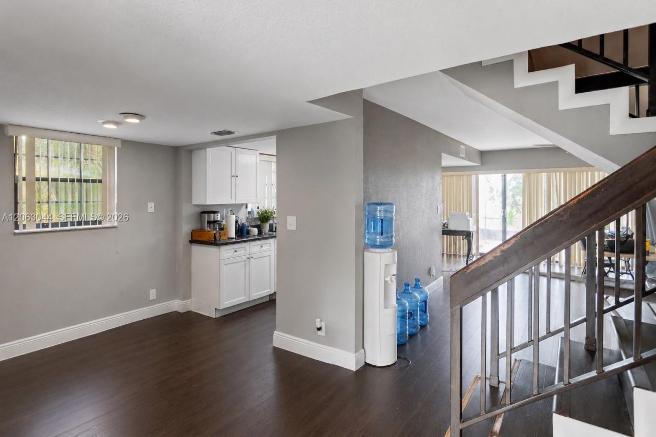2824 NW 80th Ave, Sunrise, FL 33322 Photo