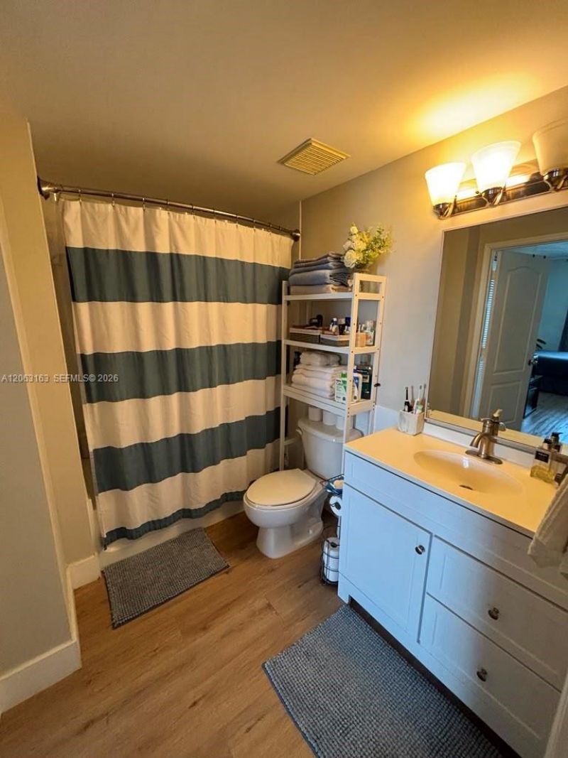 5077 NW 7th St, Unit TS16 (1716, Miami, FL 33126 Photo