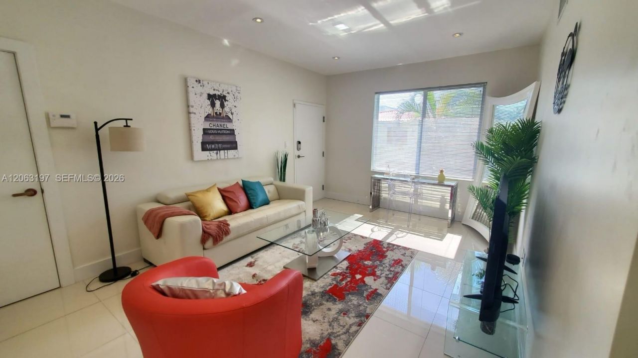 1620 Bay Rd , Miami Beach, FL 33139 Photo