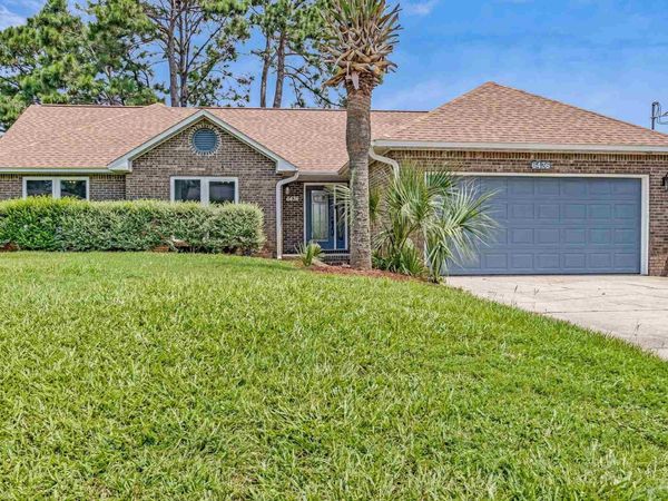 6436 Garden Dr, Gulf Breeze, FL 32563
