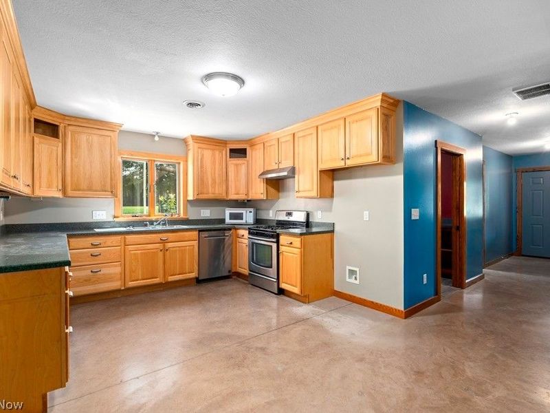 39491 Parsons Road, Grafton, OH 44044 Photo 7