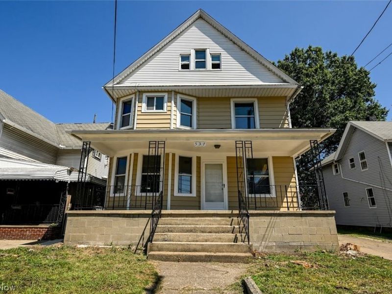 537 E Buchtel Avenue, Akron, OH 44304 Photo 1