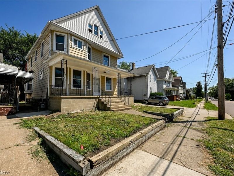 537 E Buchtel Avenue, Akron, OH 44304 Photo 2