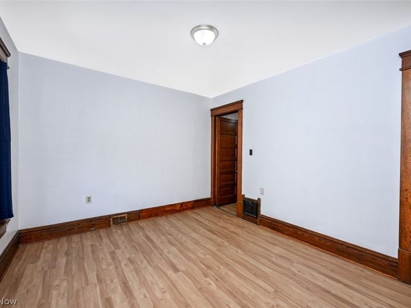 537 E Buchtel Avenue, Akron, OH 44304 Photo 25