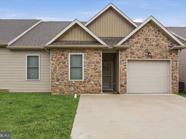 817 S CHURCH STREET, WAYNESBORO, PA 17268