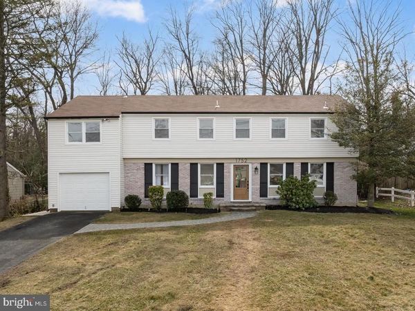 1752 LARK LANE, CHERRY HILL, NJ 08003