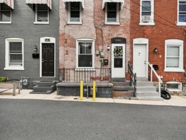 585 ZOOK AVENUE, LANCASTER, PA 17602