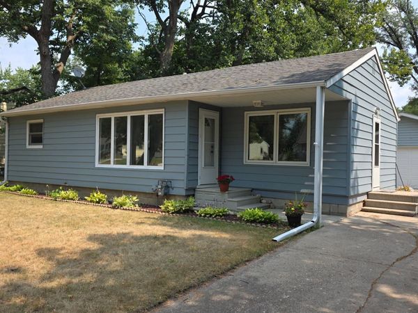 1517 Gary Avenue , Detroit Lakes, MN 56501