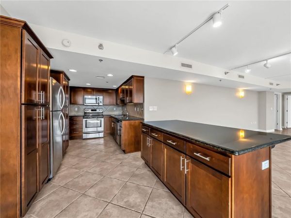 600 Admiral Boulevard, Unit 602, Kansas City, MO 64106
