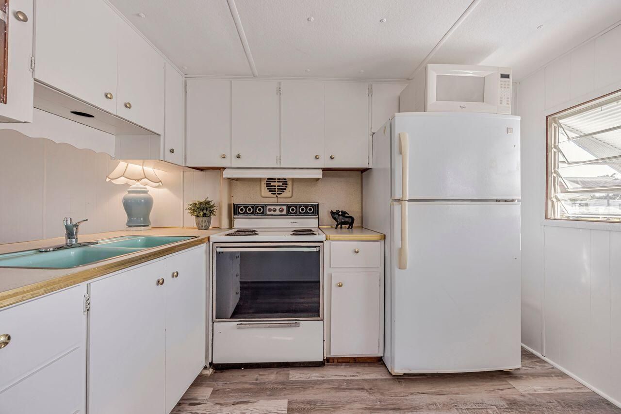 14556 Glenview Drive, Delray Beach, FL 33445 Photo