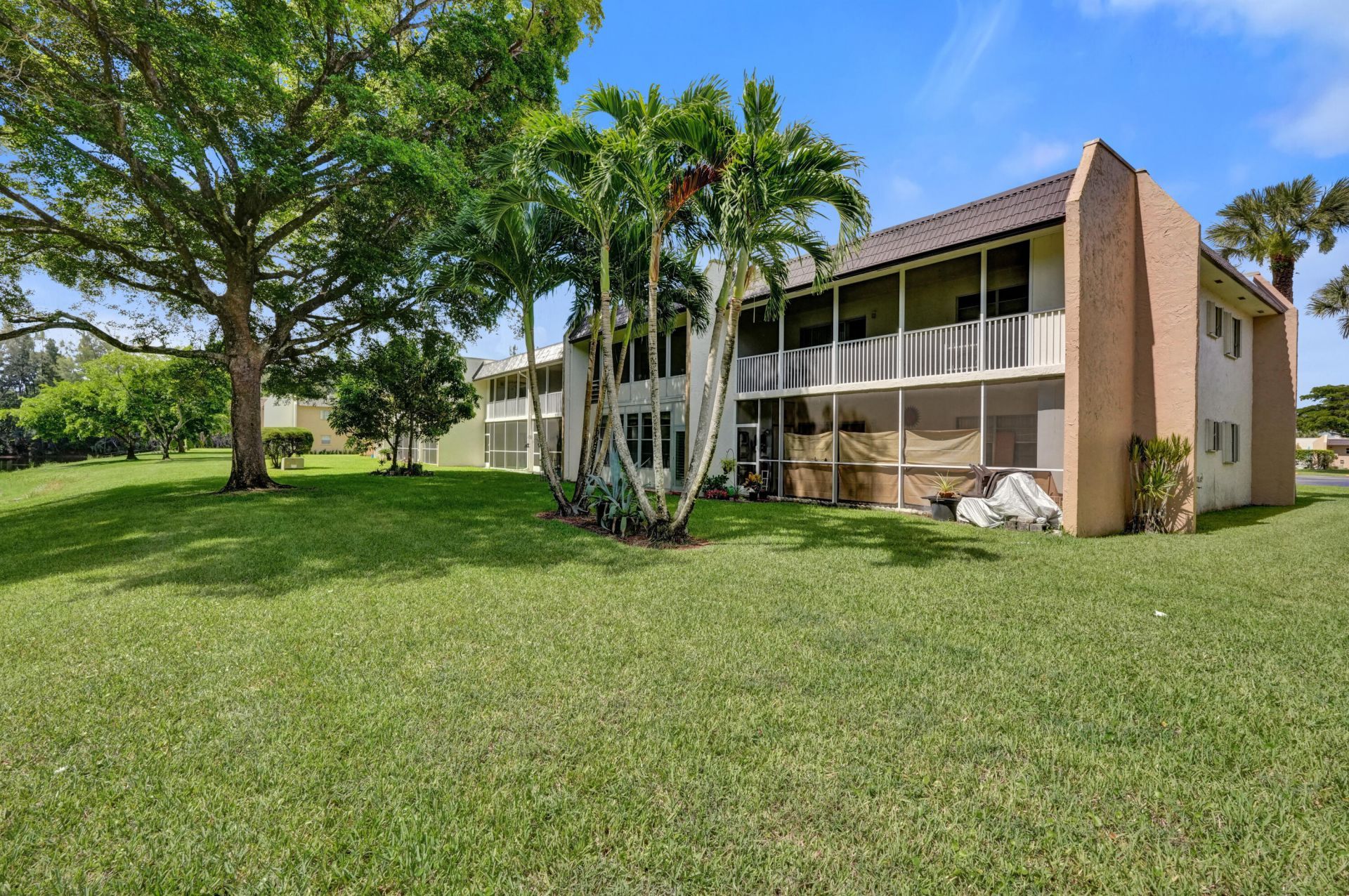 130 Lake Meryl Drive, Unit 227, West Palm Beach, FL 33411 Photo
