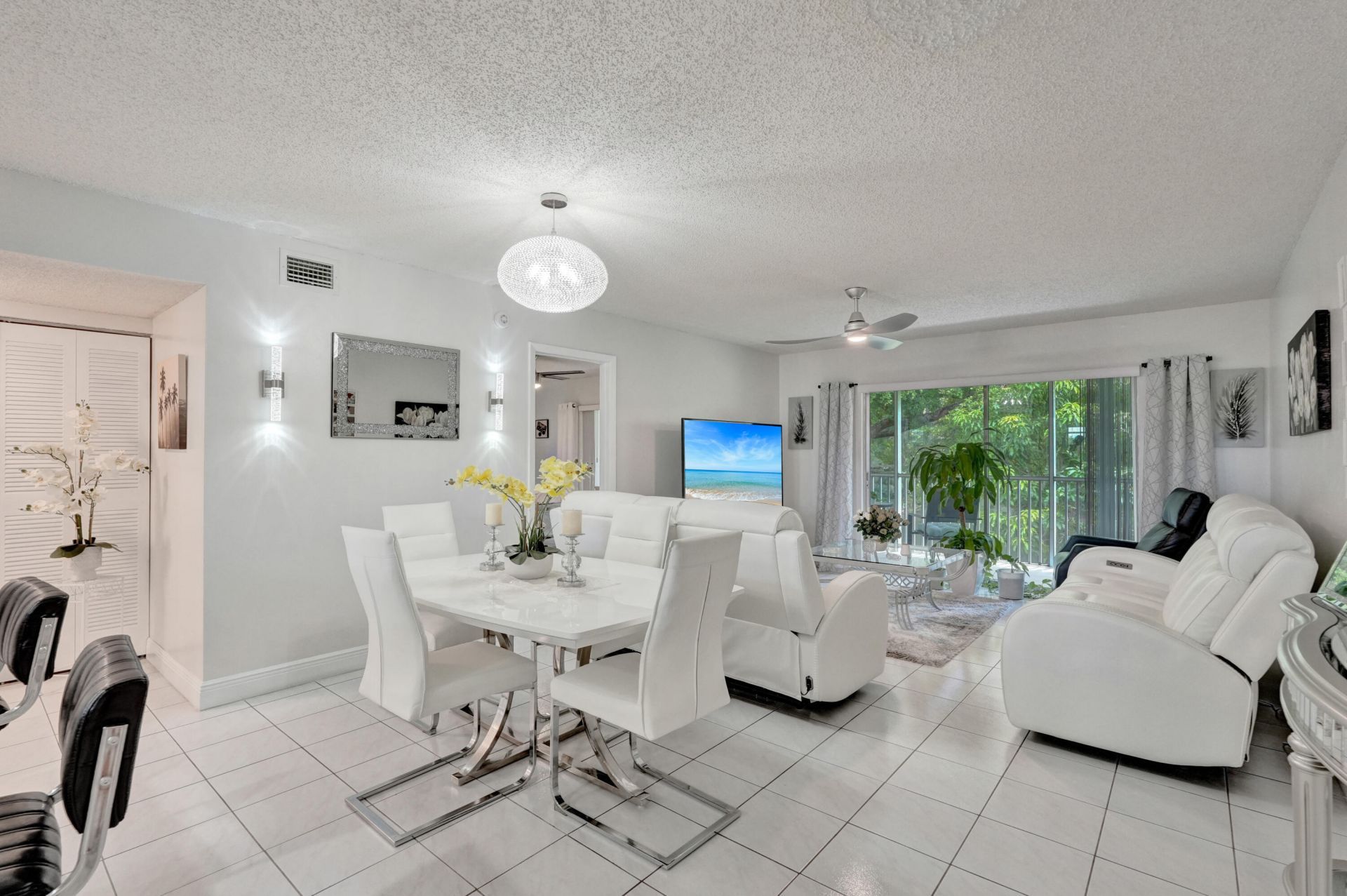 130 Lake Meryl Drive, Unit 227, West Palm Beach, FL 33411 Photo
