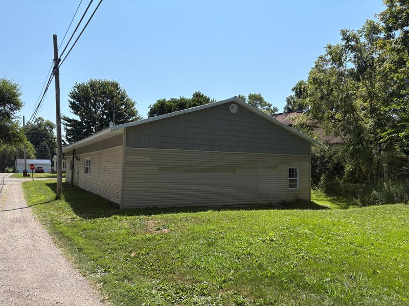 1 S Central Street , Ashley, OH 43003 Photo 3