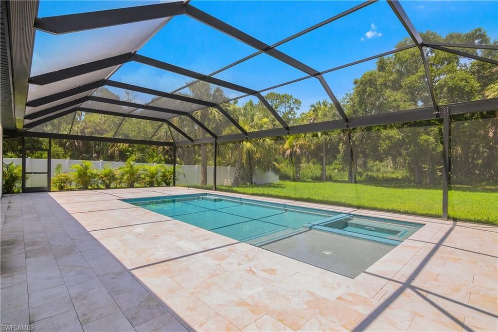 2719 2nd St Nw, Naples, FL 34120 Photo