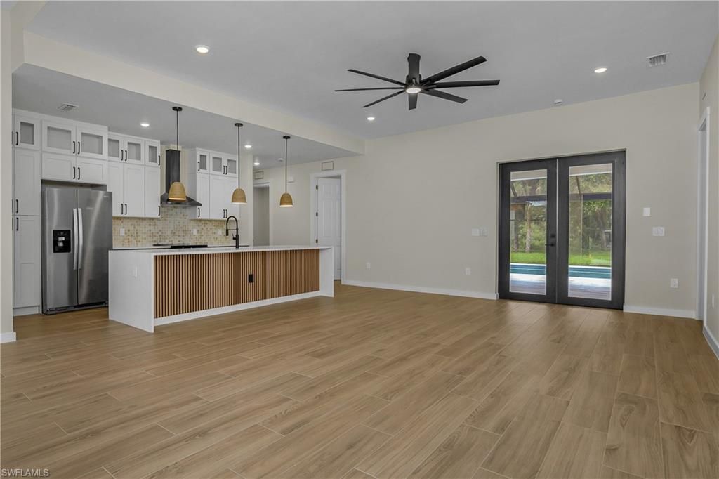 2719 2nd St Nw, Naples, FL 34120 Photo