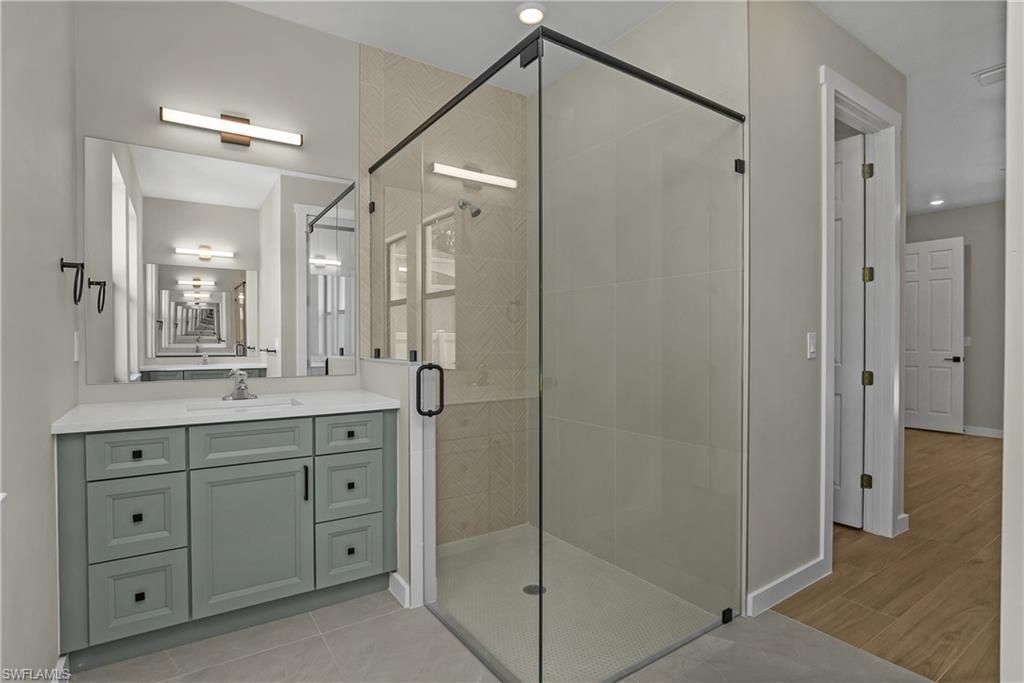 2719 2nd St Nw, Naples, FL 34120 Photo