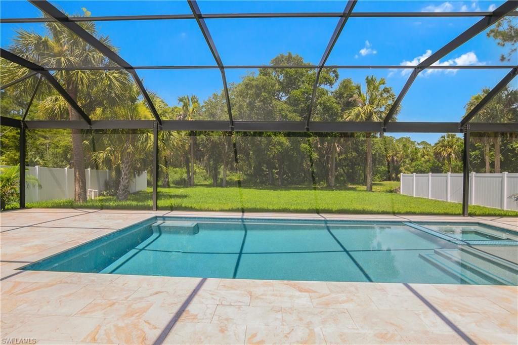 2719 2nd St Nw, Naples, FL 34120 Photo