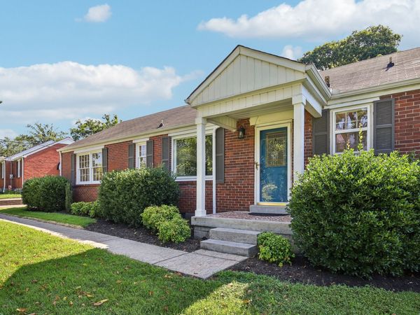 417 Springview Dr , Nashville, TN 37214