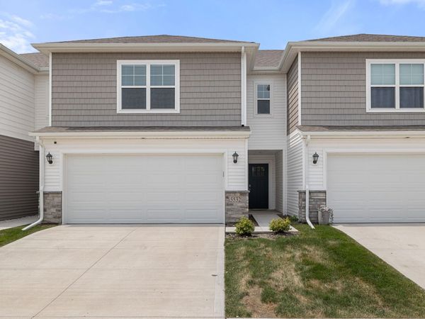 5532 144th Street, Urbandale, IA 50323