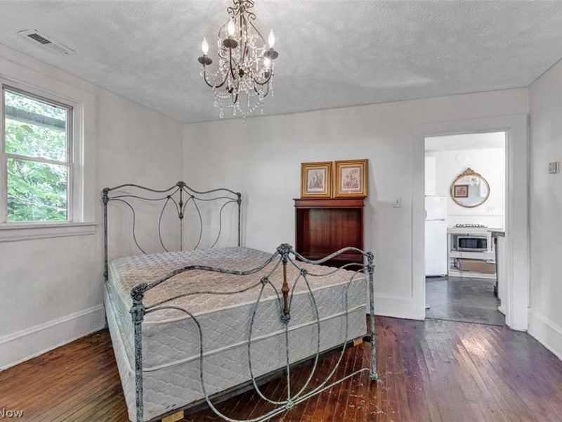 1522 E 47th Street, Cleveland, OH 44103 Photo 26