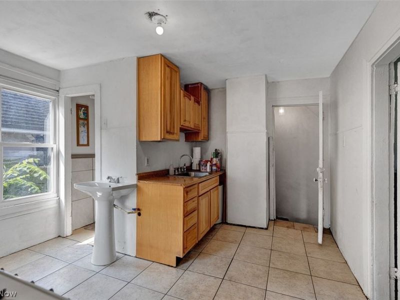 1522 E 47th Street, Cleveland, OH 44103 Photo 40