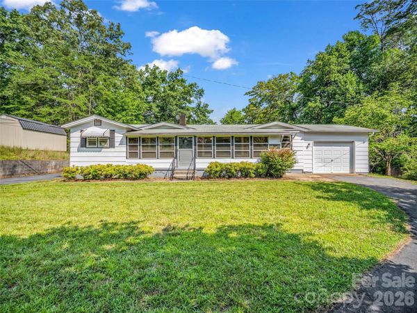 238 Howell Road , Lake Lure, NC 28746