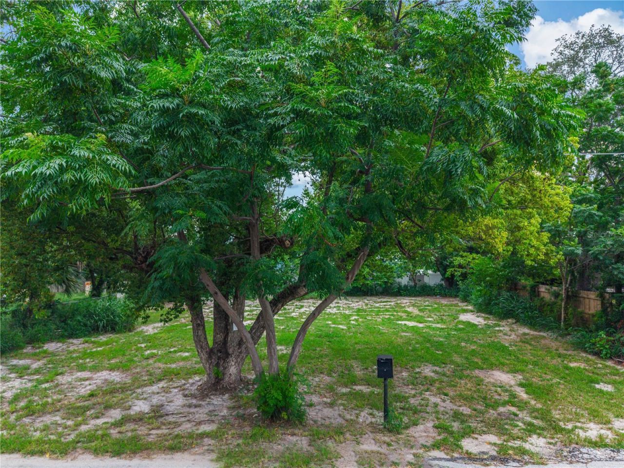 11613 Rancho Drive , Leesburg, FL 34788 Photo